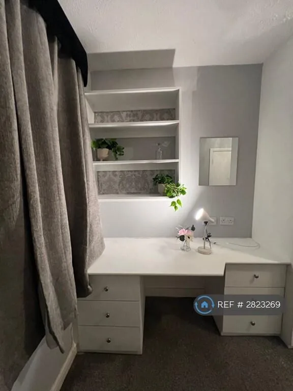 1 bedroom house share for rent