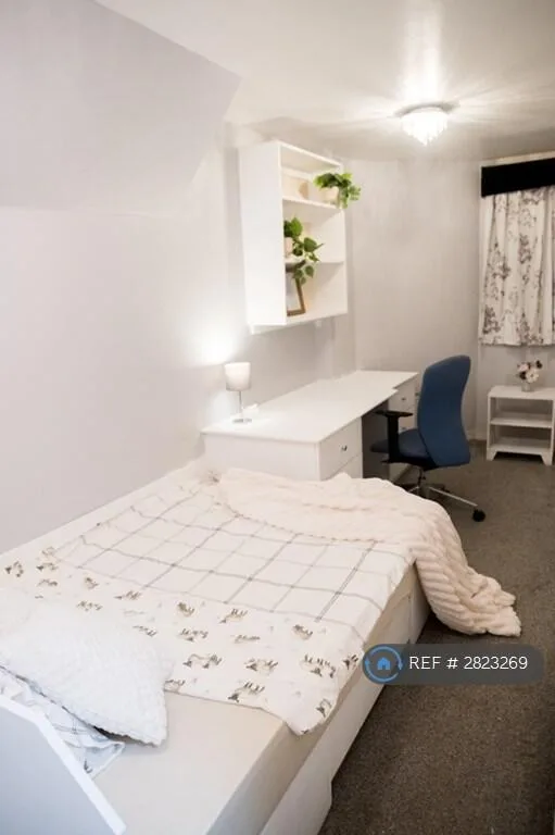 1 bedroom house share for rent