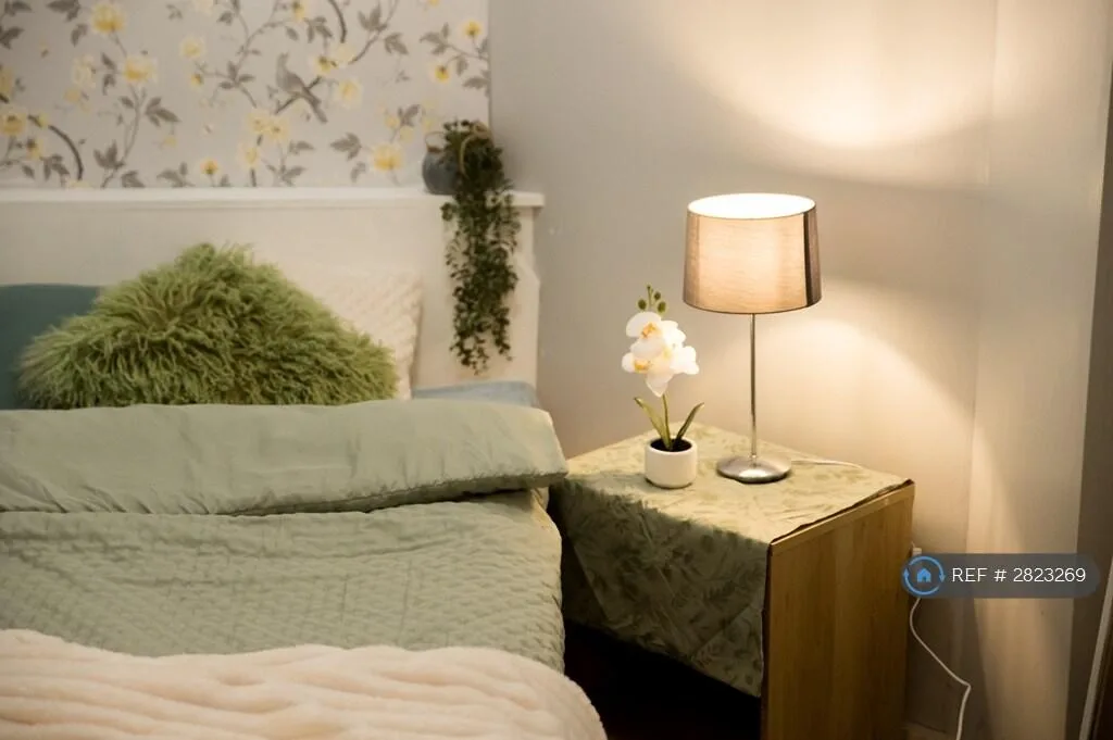 1 bedroom house share for rent