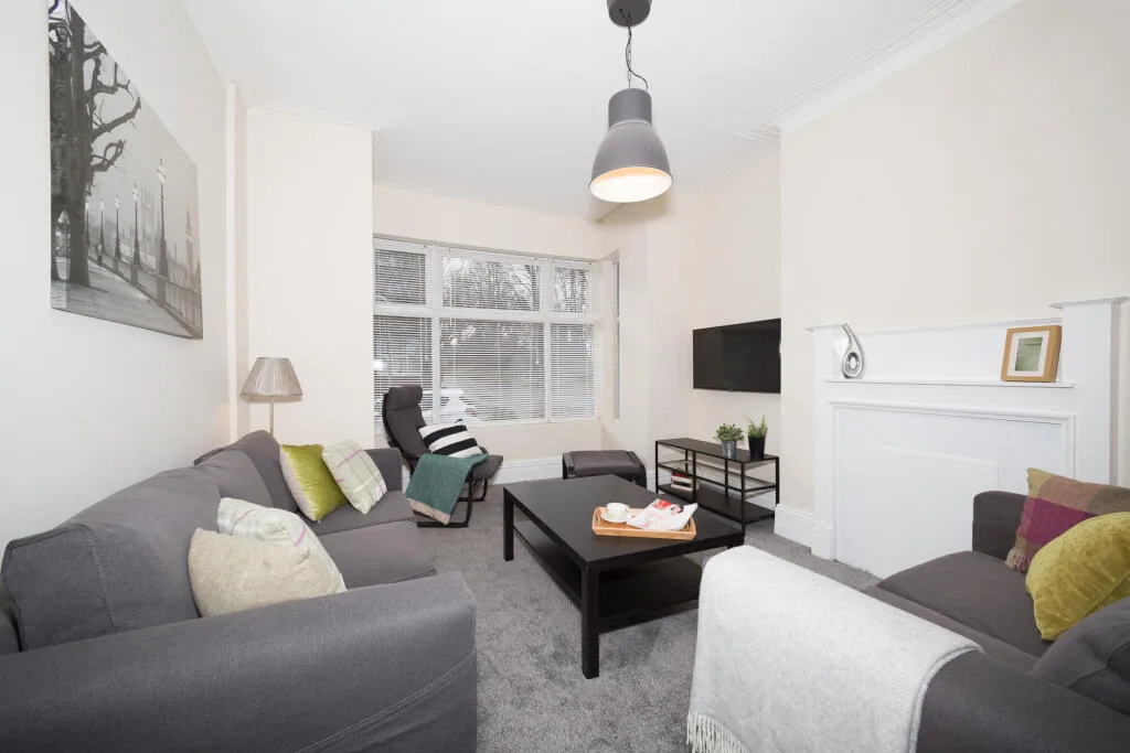 1 bedroom house share for rent