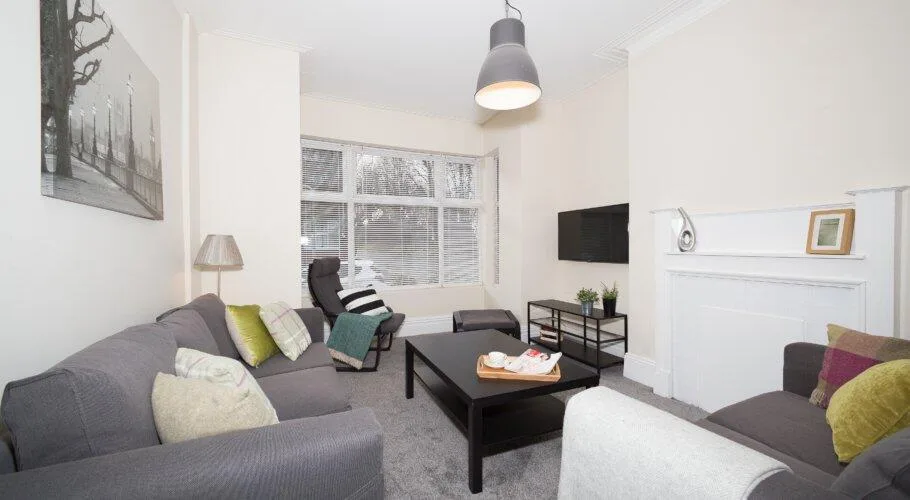 1 bedroom house share for rent
