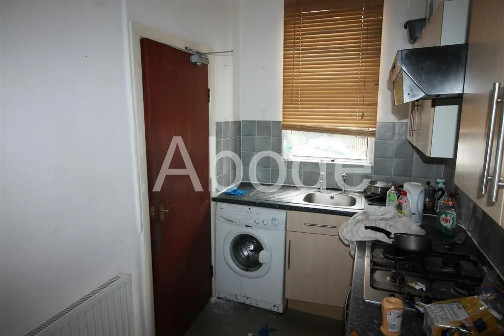 2 bedroom house for rent