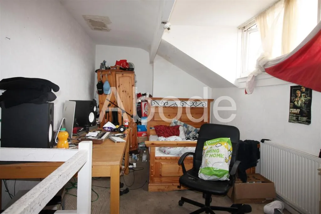 2 bedroom house for rent