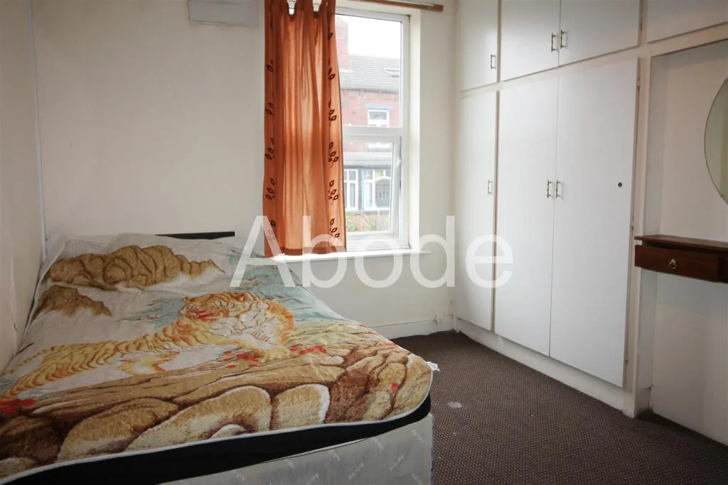2 bedroom house for rent
