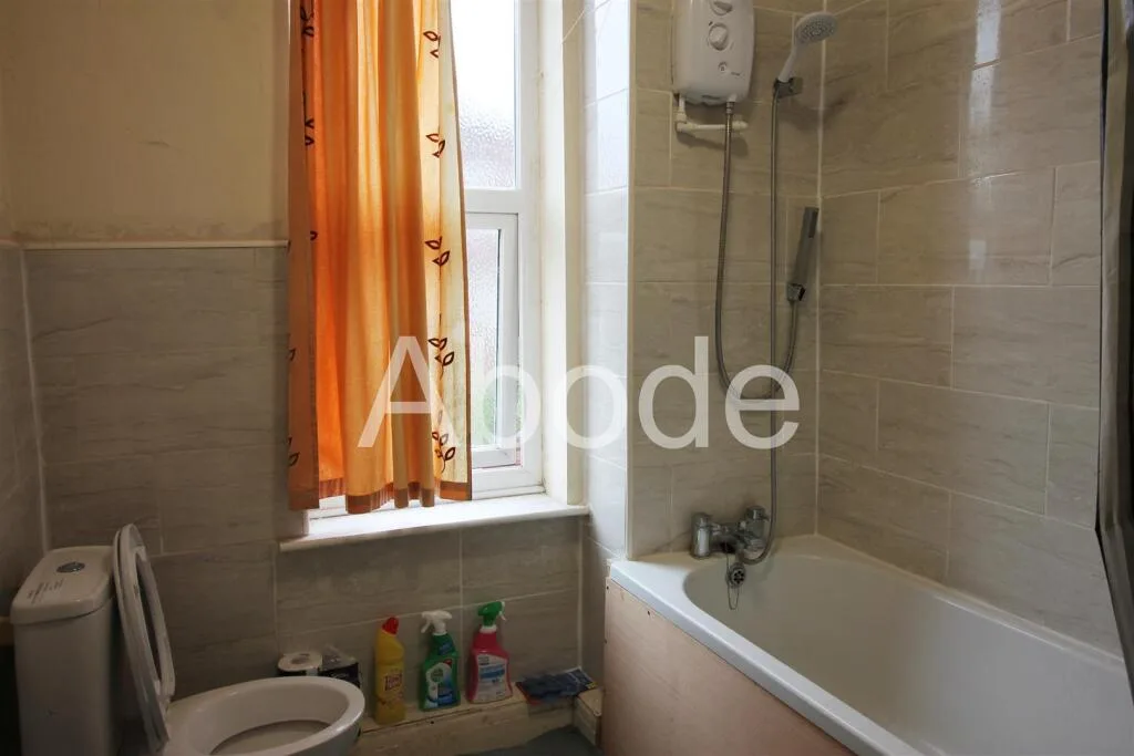2 bedroom house for rent