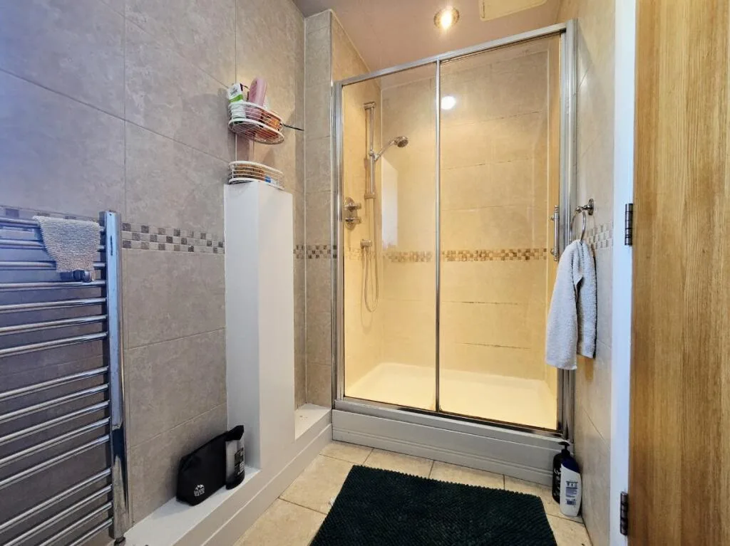 4 bedroom flat for rent