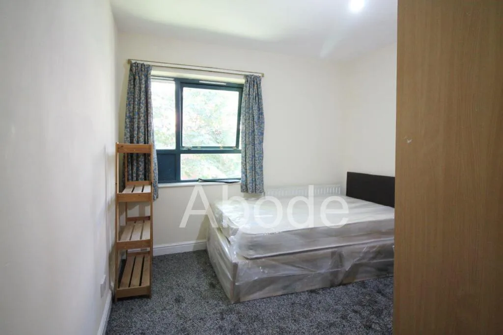 4 bedroom flat for rent