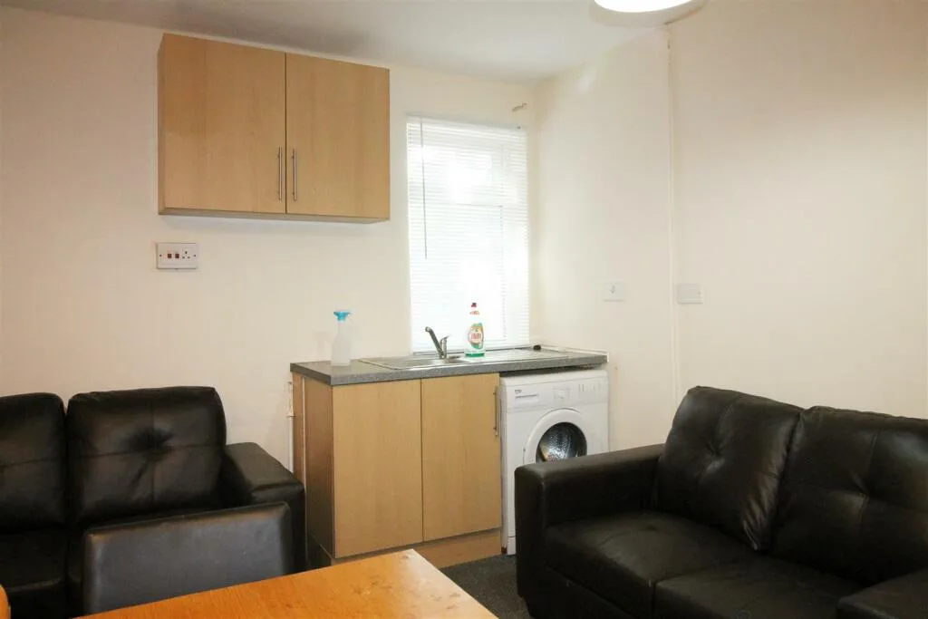 4 bedroom house for rent