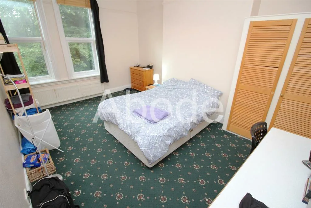 10 bedroom house for rent