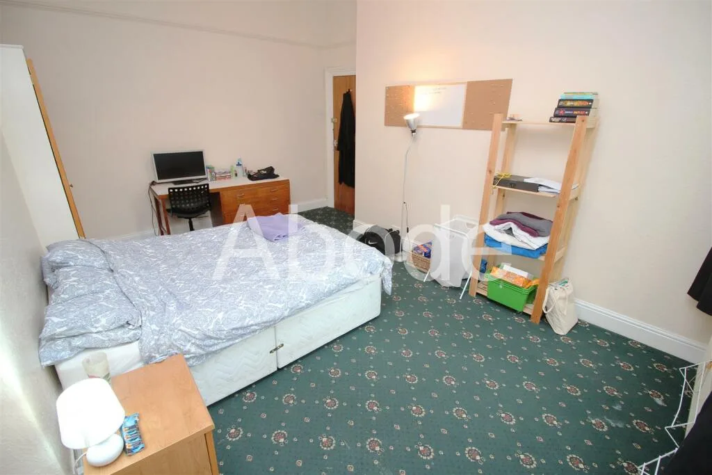 10 bedroom house for rent