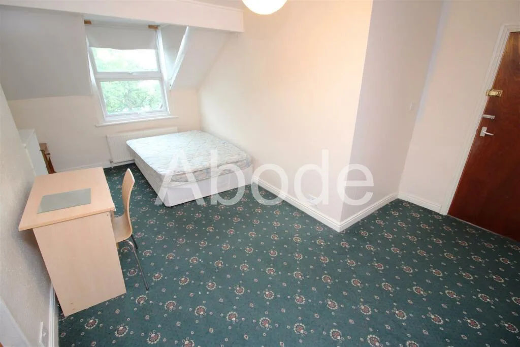 10 bedroom house for rent