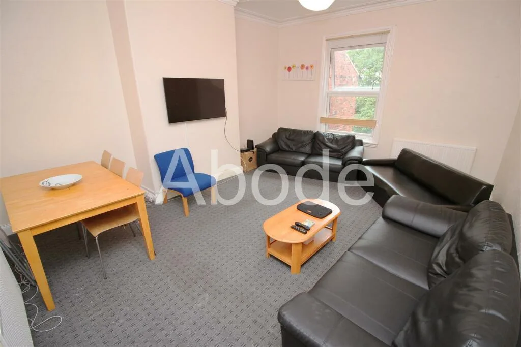 10 bedroom house for rent
