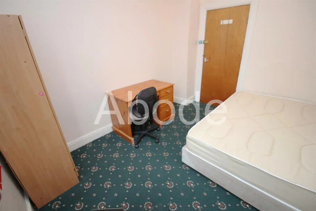 10 bedroom house for rent