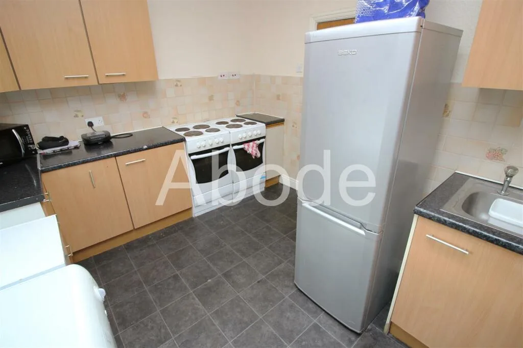 10 bedroom house for rent