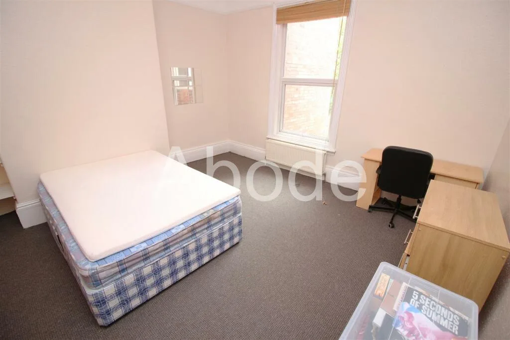 10 bedroom house for rent