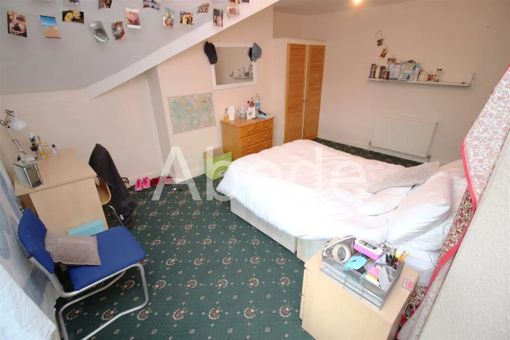 10 bedroom house for rent