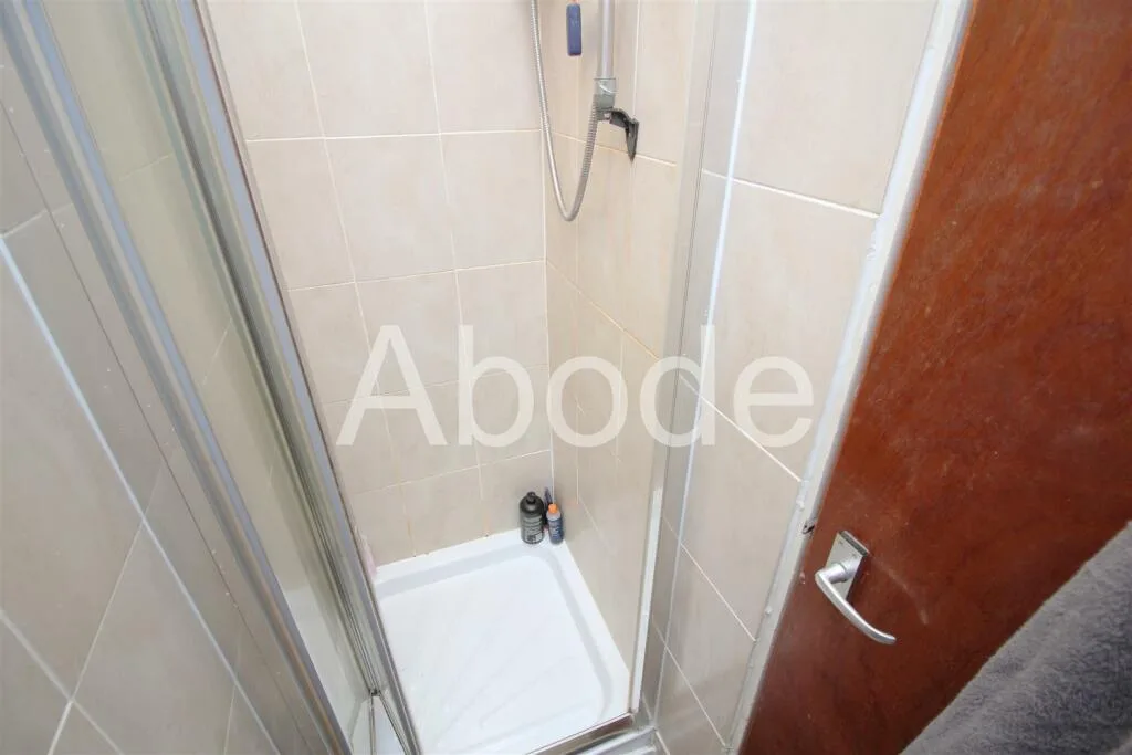 10 bedroom house for rent