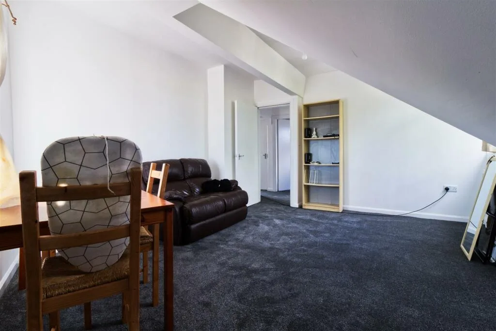 10 bedroom house for rent
