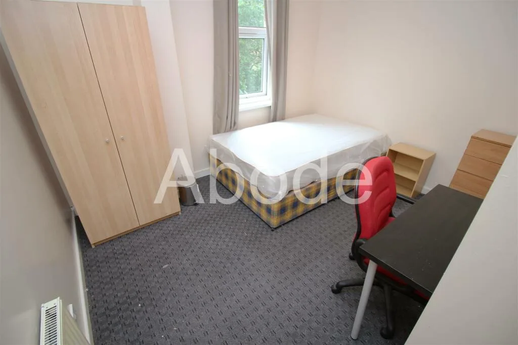 9 bedroom house for rent