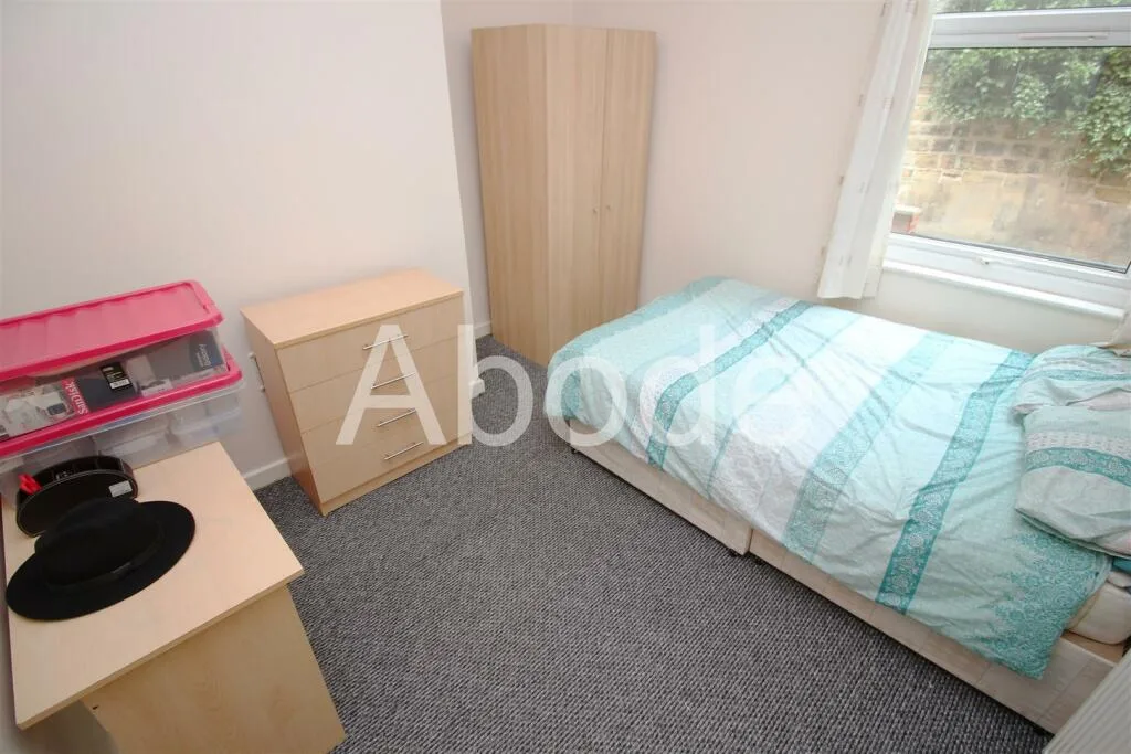 9 bedroom house for rent