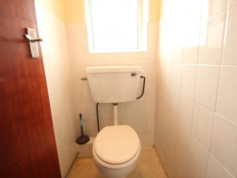 3 bedroom semi-detached house for rent