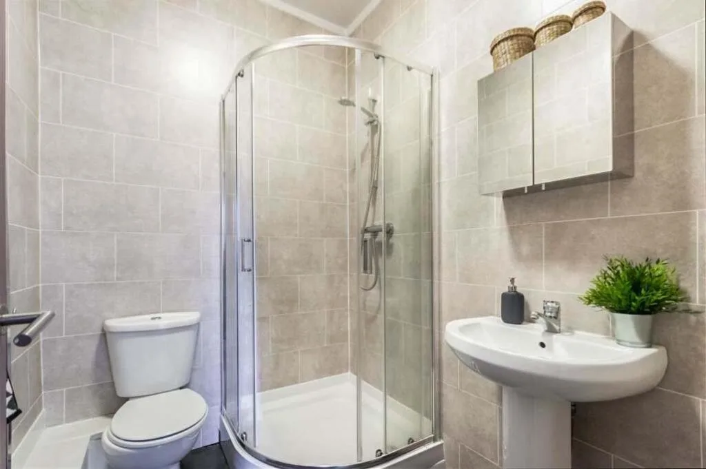 4 bedroom terraced house for rent