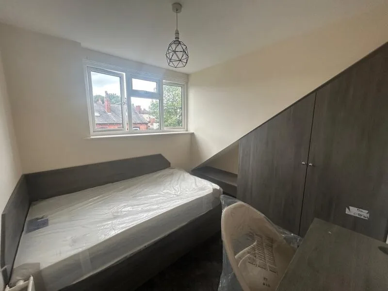 4 bedroom terraced house for rent