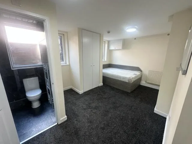 4 bedroom terraced house for rent