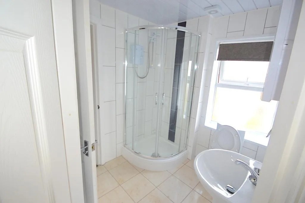 4 bedroom terraced house for rent