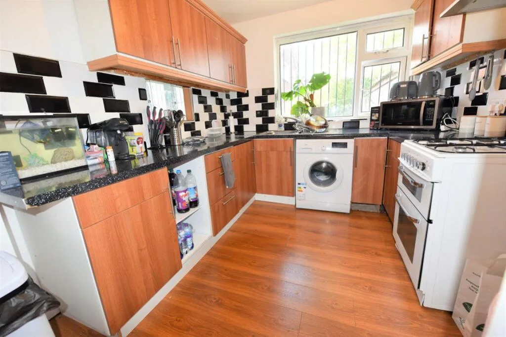 4 bedroom house for rent