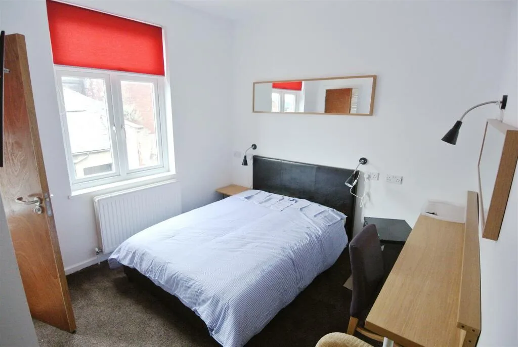 5 bedroom house for rent