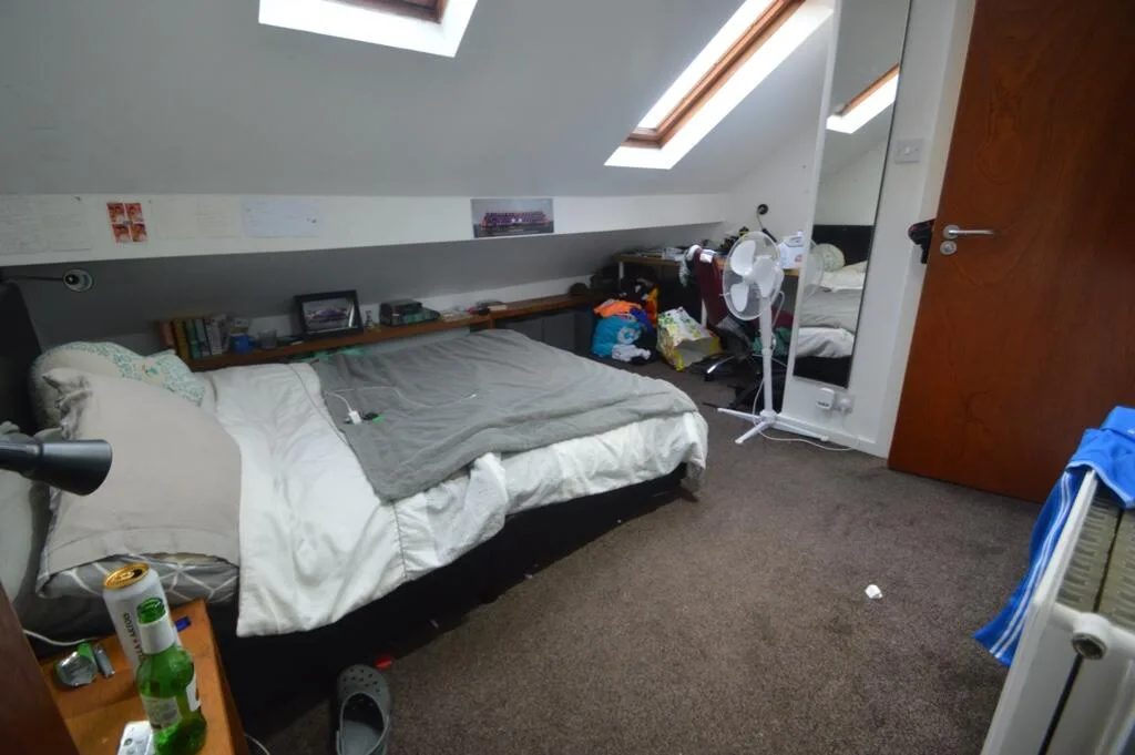 5 bedroom terraced house for rent
