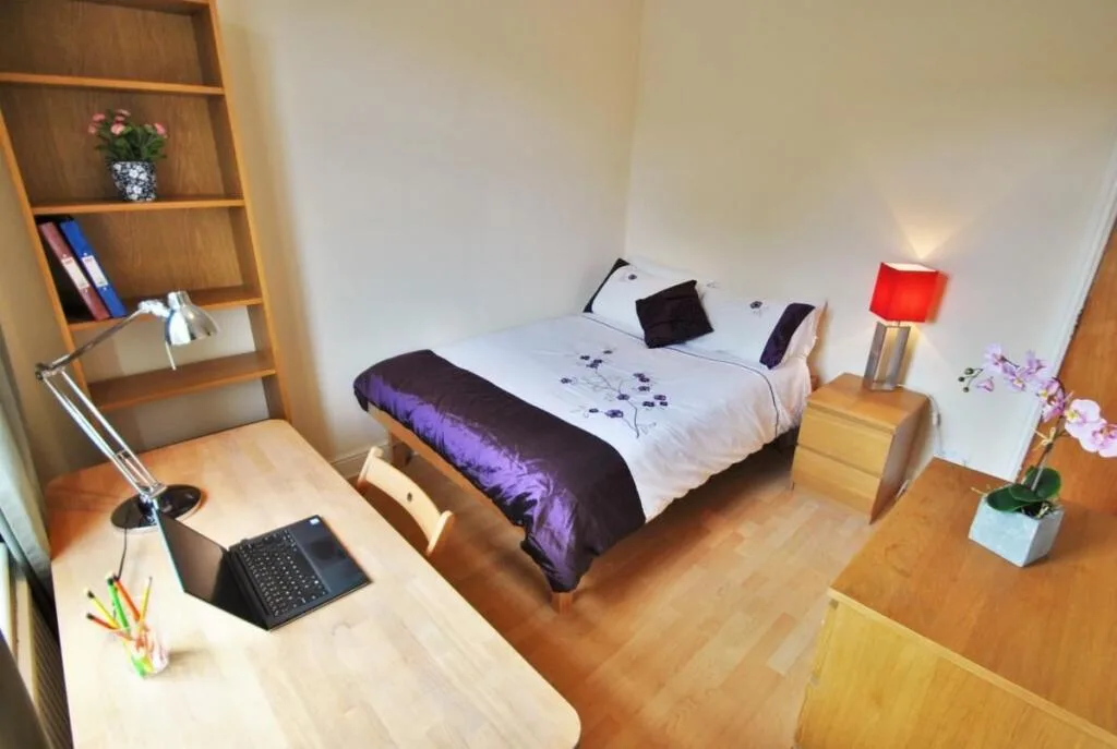 10 bedroom house for rent