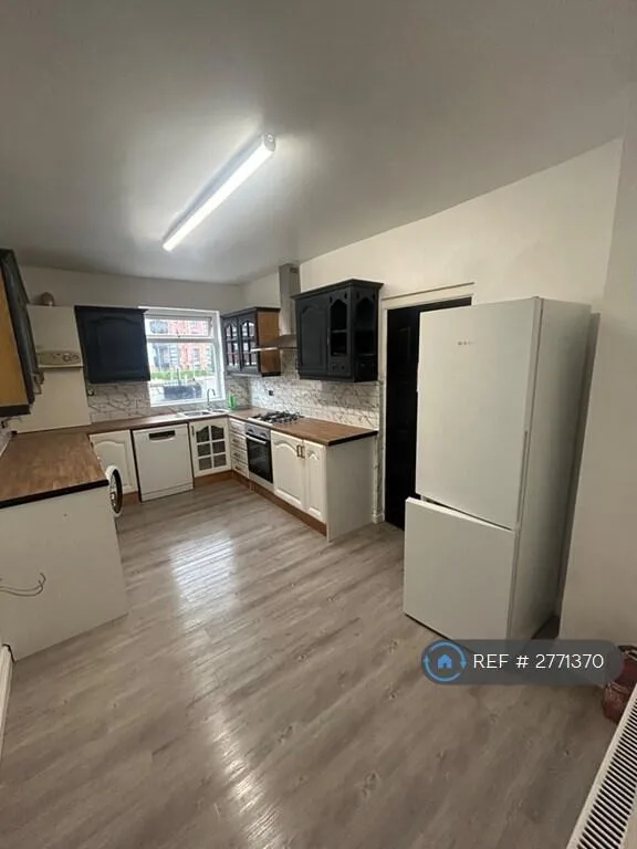 1 bedroom house share for rent