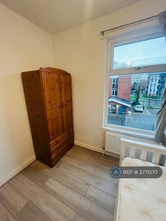 1 bedroom house share for rent