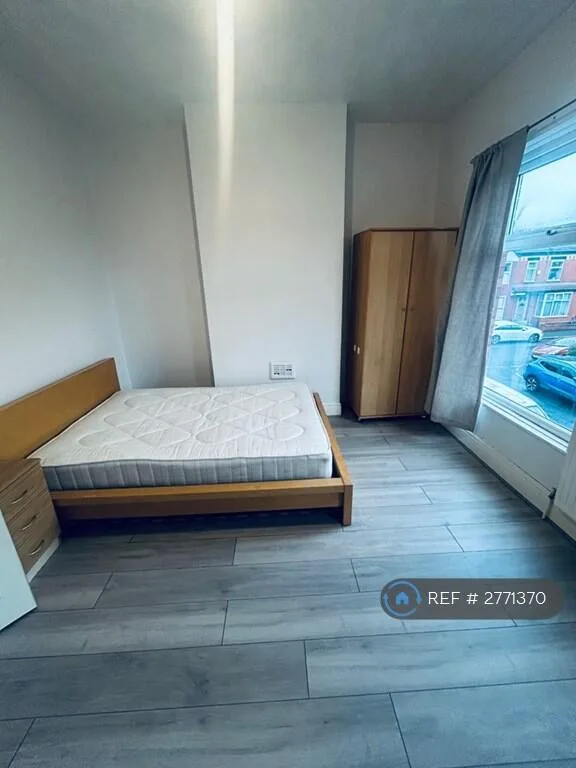 1 bedroom house share for rent