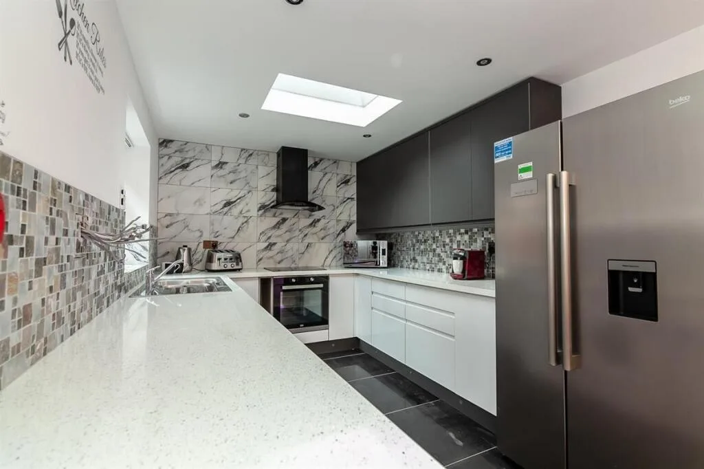 7 bedroom house for rent