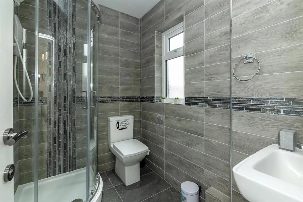 7 bedroom house for rent
