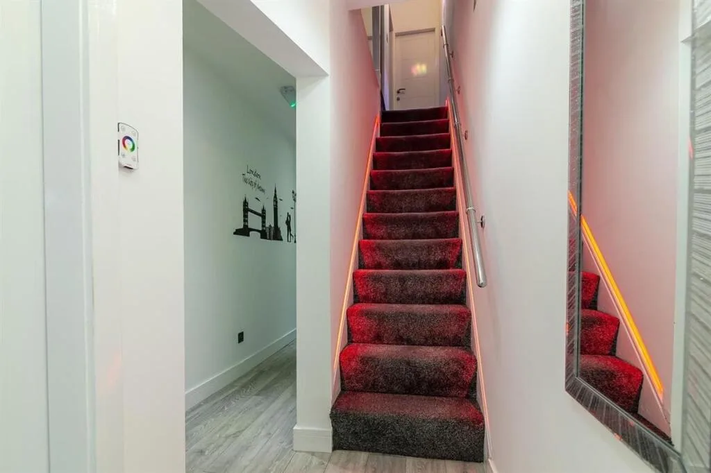 7 bedroom house for rent