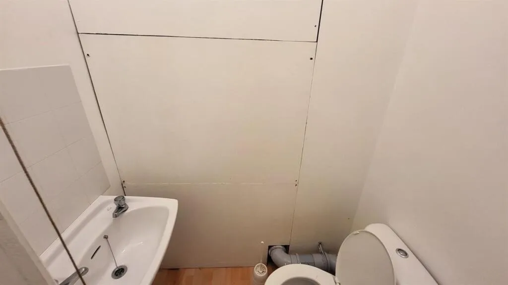 8 bedroom house for rent