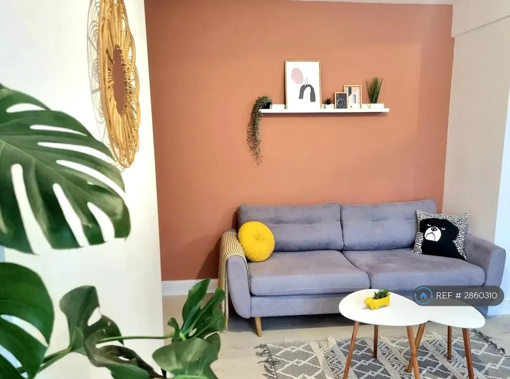 4 bedroom end of terrace house for rent