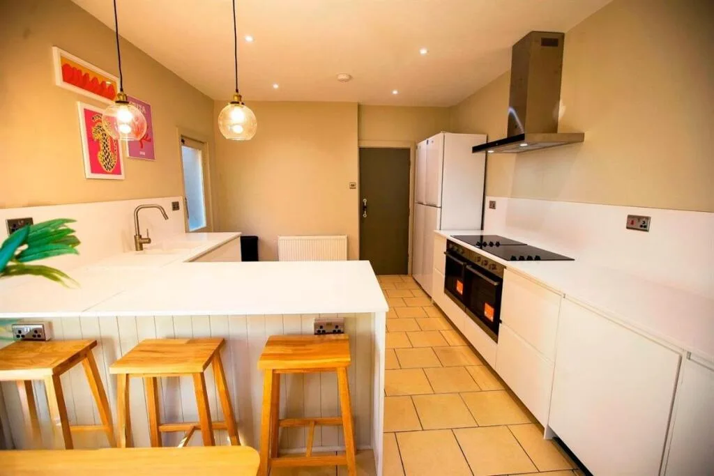 9 bedroom house for rent