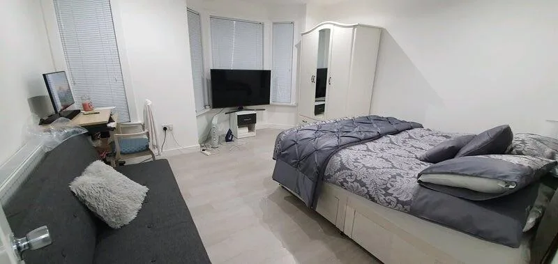 4 bedroom house for rent