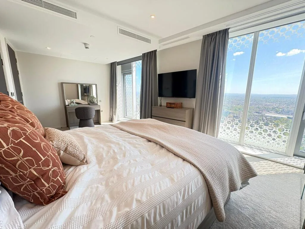 2 bedroom penthouse for rent