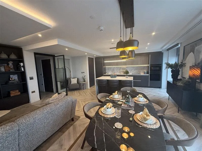 2 bedroom penthouse for rent