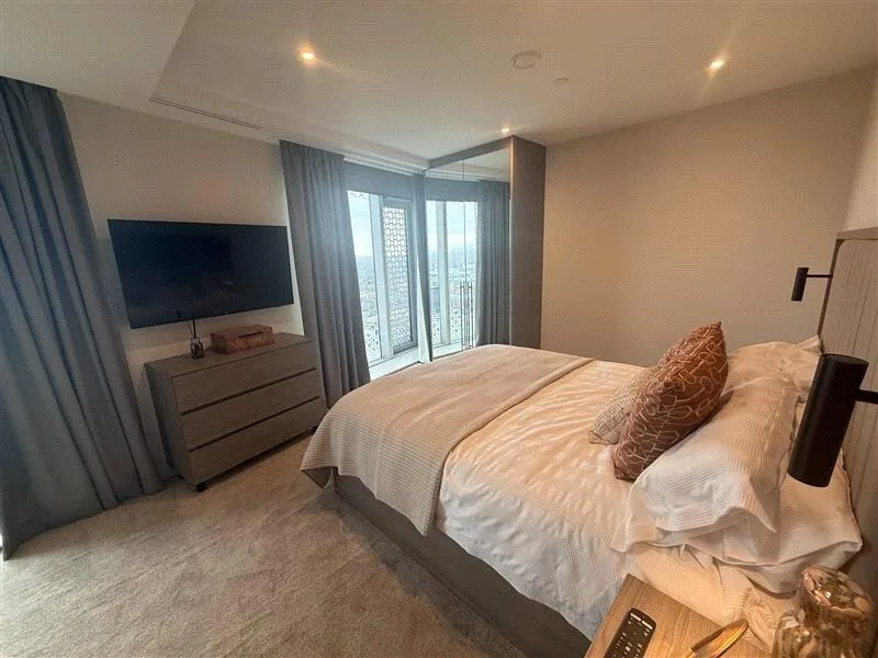 2 bedroom penthouse for rent