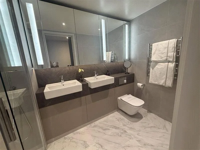 2 bedroom penthouse for rent