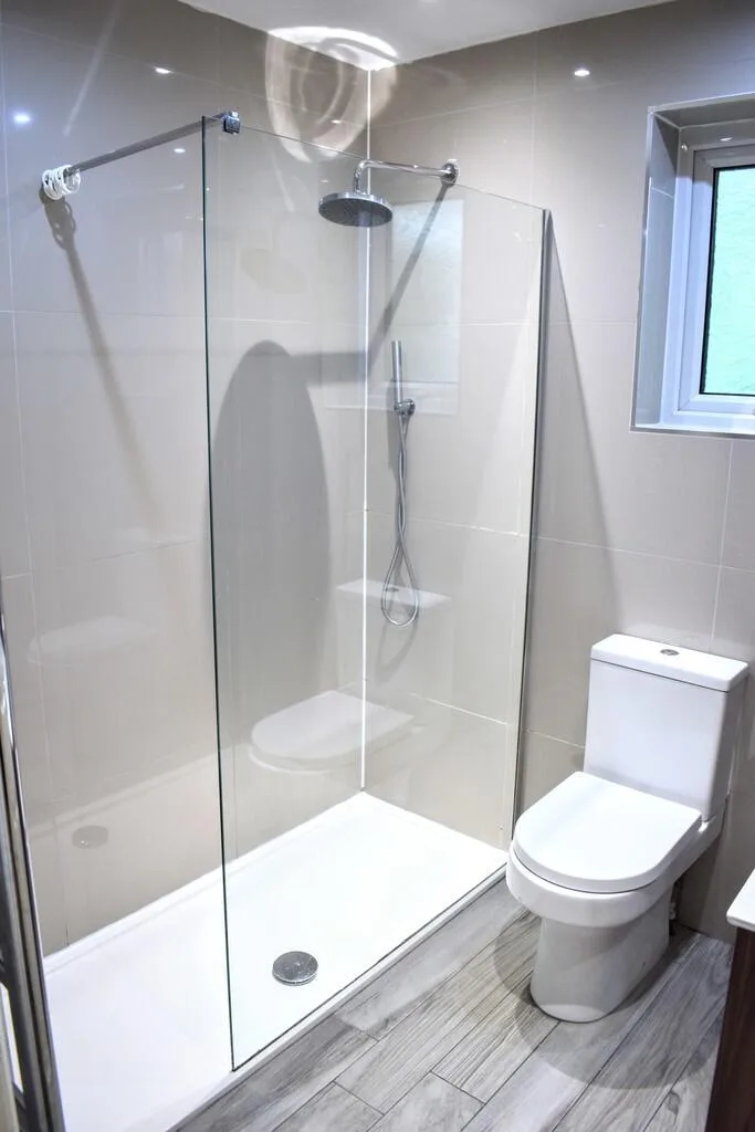 6 bedroom terraced house for rent