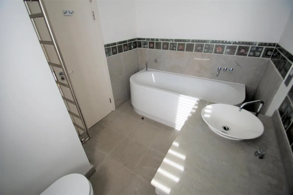 3 bedroom apartment for rent