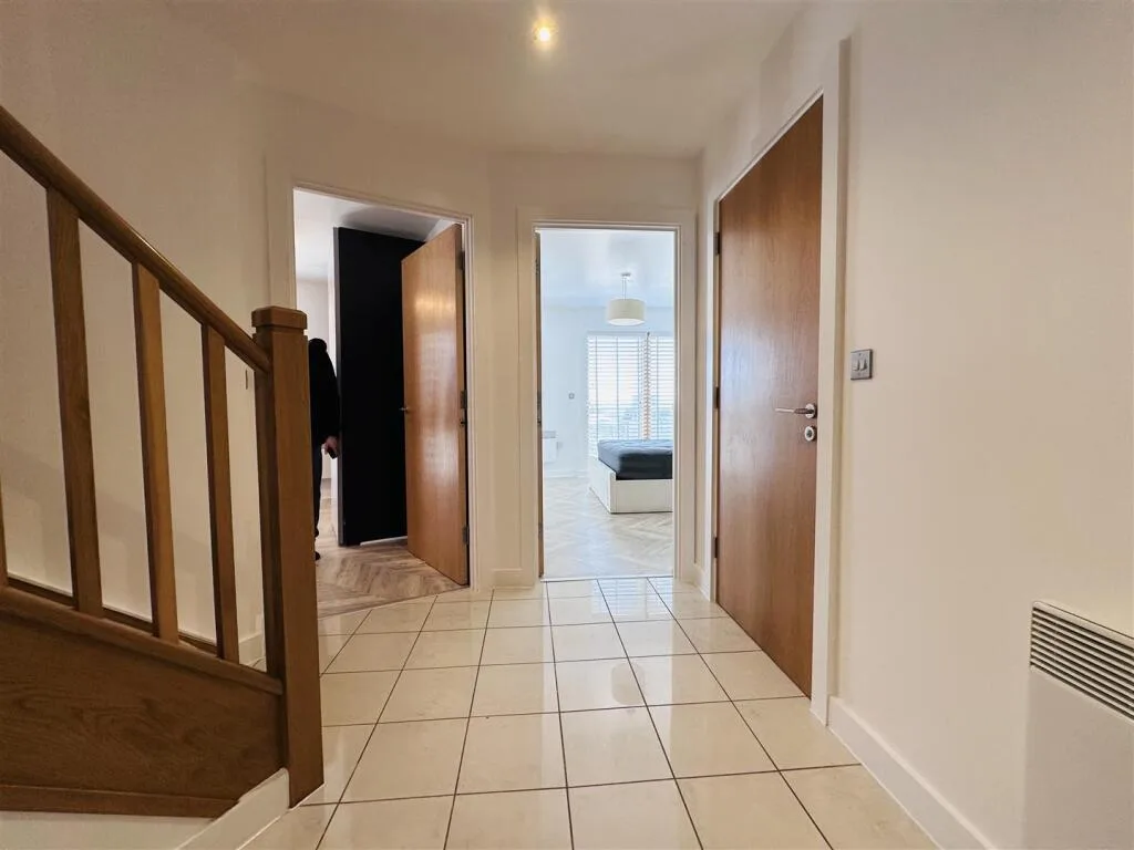 2 bedroom duplex for rent